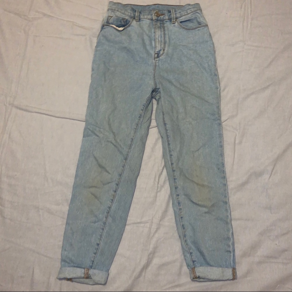 Light wash BDG mom jeans
